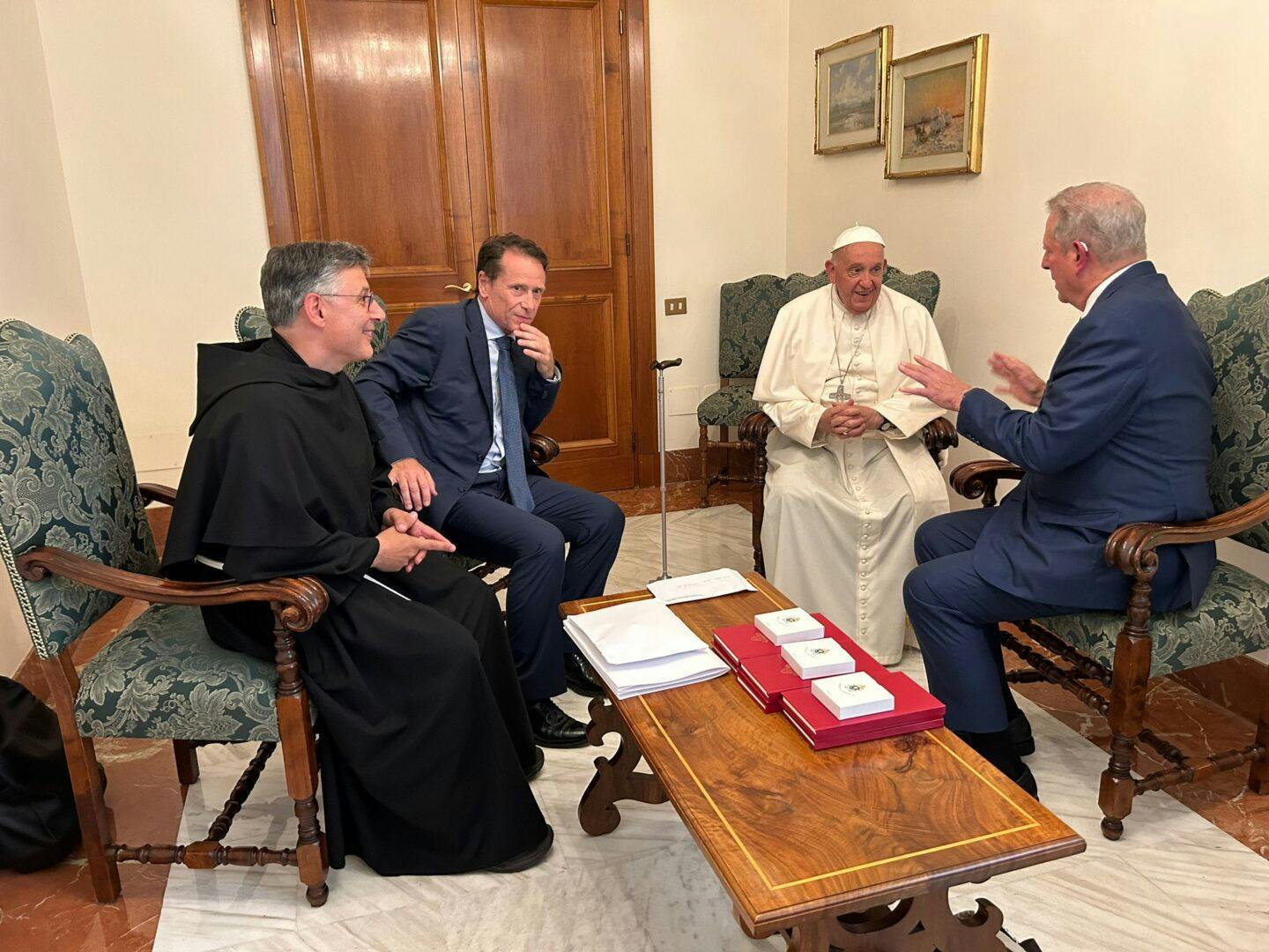 Pope Francis and Al Gore: A Private Meeting to Accelerate the Ecological Transition